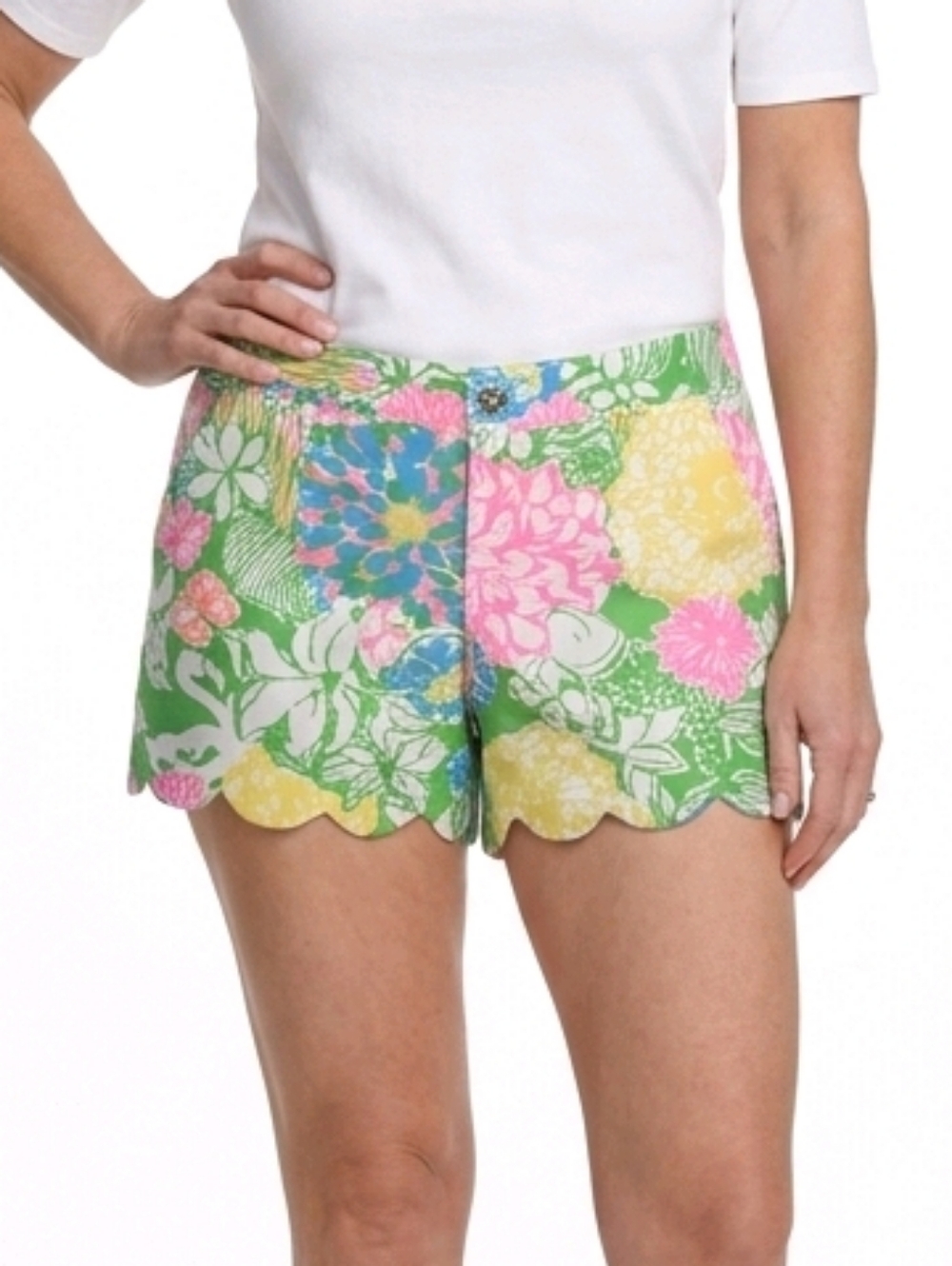 Lilly Pulitzer Hibiscus Stroll Buttercup Scalloped Hem Short Size 4 NWOT